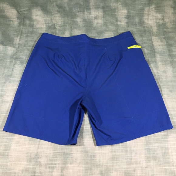 Vineyard Vines Board Shorts Swim Trunks - Picture 6 of 6